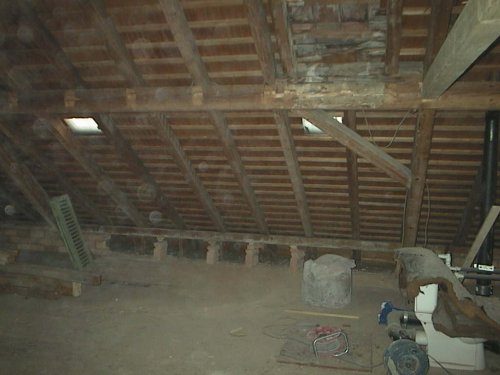 img0049.jpg (31435 bytes)